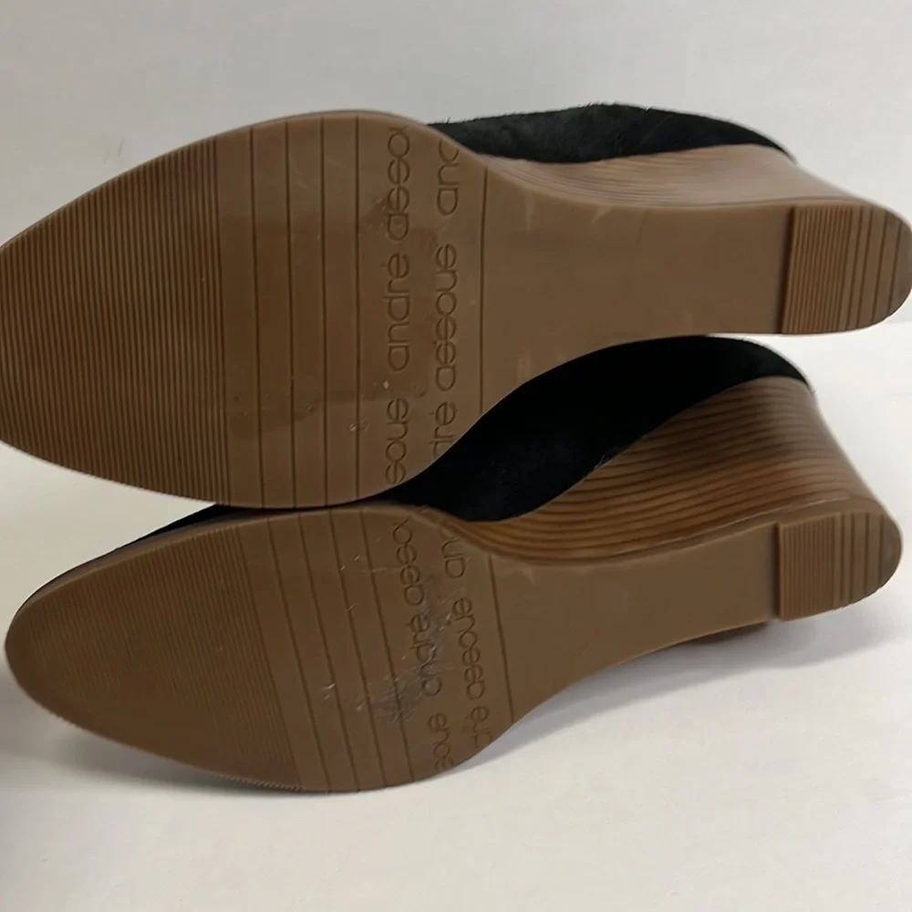 Andre Assous Palmer Black Suede Chelsea Wedge Ankle Booties 9.5